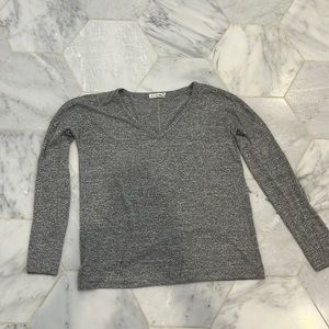 Rag & Bone v-neck lightweight sweater